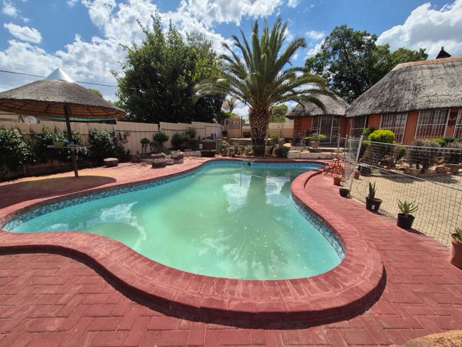 4 Bedroom Property for Sale in Fleurdal Free State